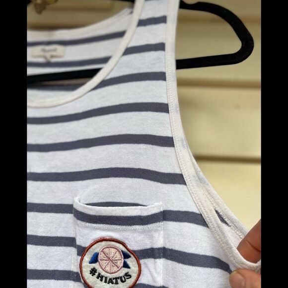 Madewell off white with gray stripes Hiatus sleeveless top,slightly distressed,M - Picture 12 of 12